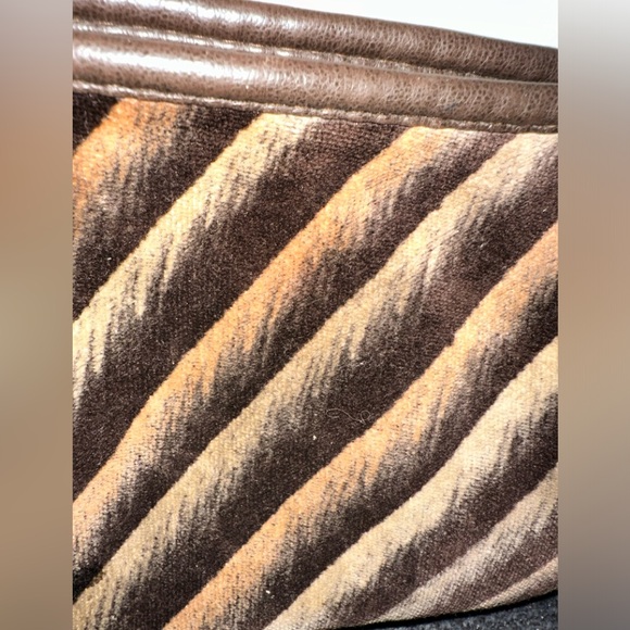 Ella Firenze Velvet Floral Cosmetic Bag Pouch - Picture 5 of 13